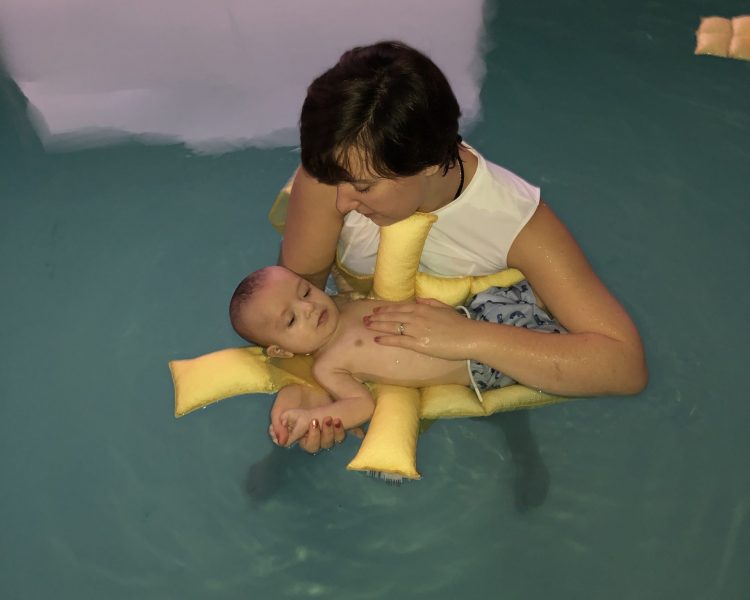 Ostéopathie Aquatique bébé - Technique Médiastin